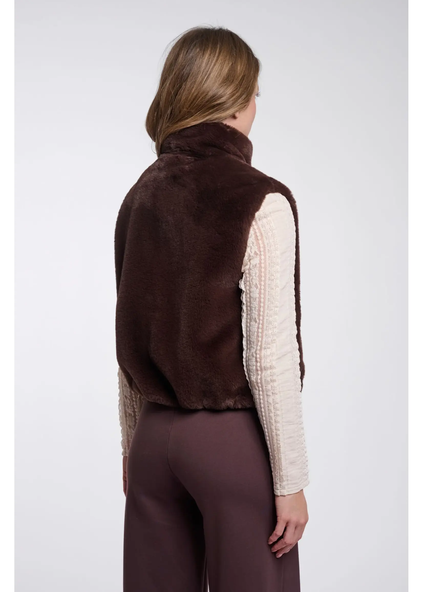 RINO & PELLE SHORT FAUX FUR WAISTCOAT COFFEE ROAST NIKKI.7002611