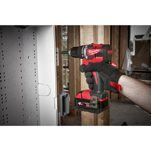 Milwaukee M18 CBLDD-402C M18 compacte koolborstelloze boorschroefmachine