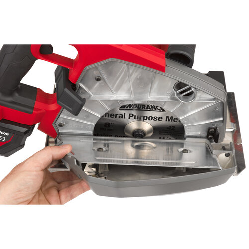 Milwaukee M18 FMCS66-121C M18 FUEL  metaal cirkelzaagmachine met 66 mm zaagdiepte