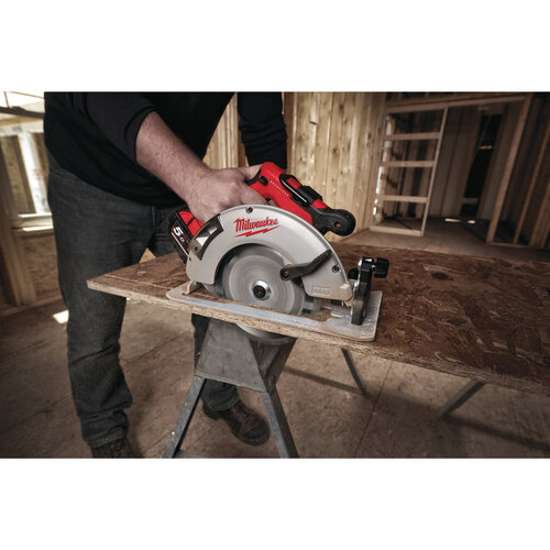 Milwaukee M18 BLCS66-502X M18 koolborstelloze 66mm cirkelzaagmachine voor hout en kunststof