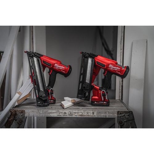 Milwaukee M18 FN16GA-202X afwerkingstacker 1.6mm