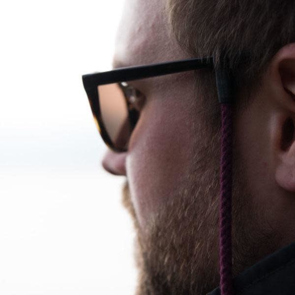 Zon Zon, Sunglass Laces, Sunup Collection, bordeaux