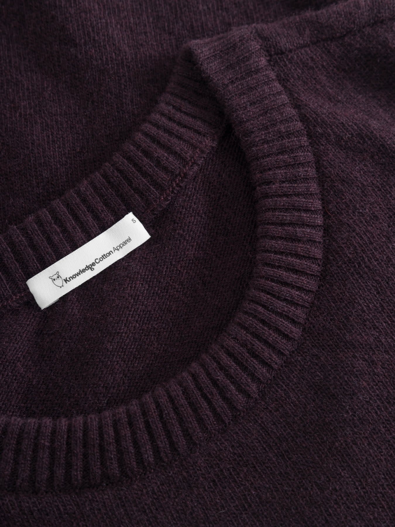 KnowledgeCotton Apparel KnowledgeCotton, Lambswool Crew Neck, chocolate plum, M