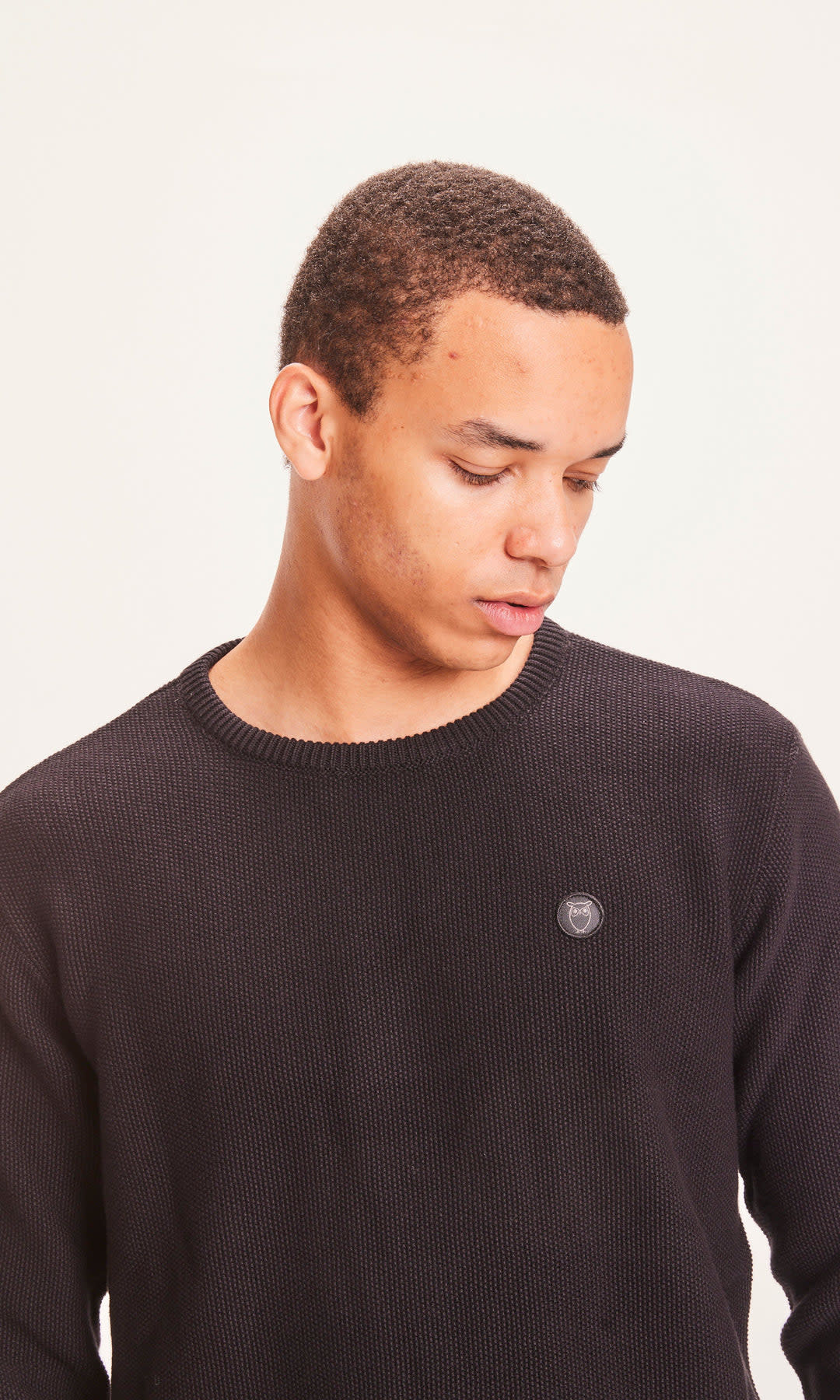 KnowledgeCotton Apparel KnowledgeCotton, Pique Badge Knit O-Neck, black jet, XL