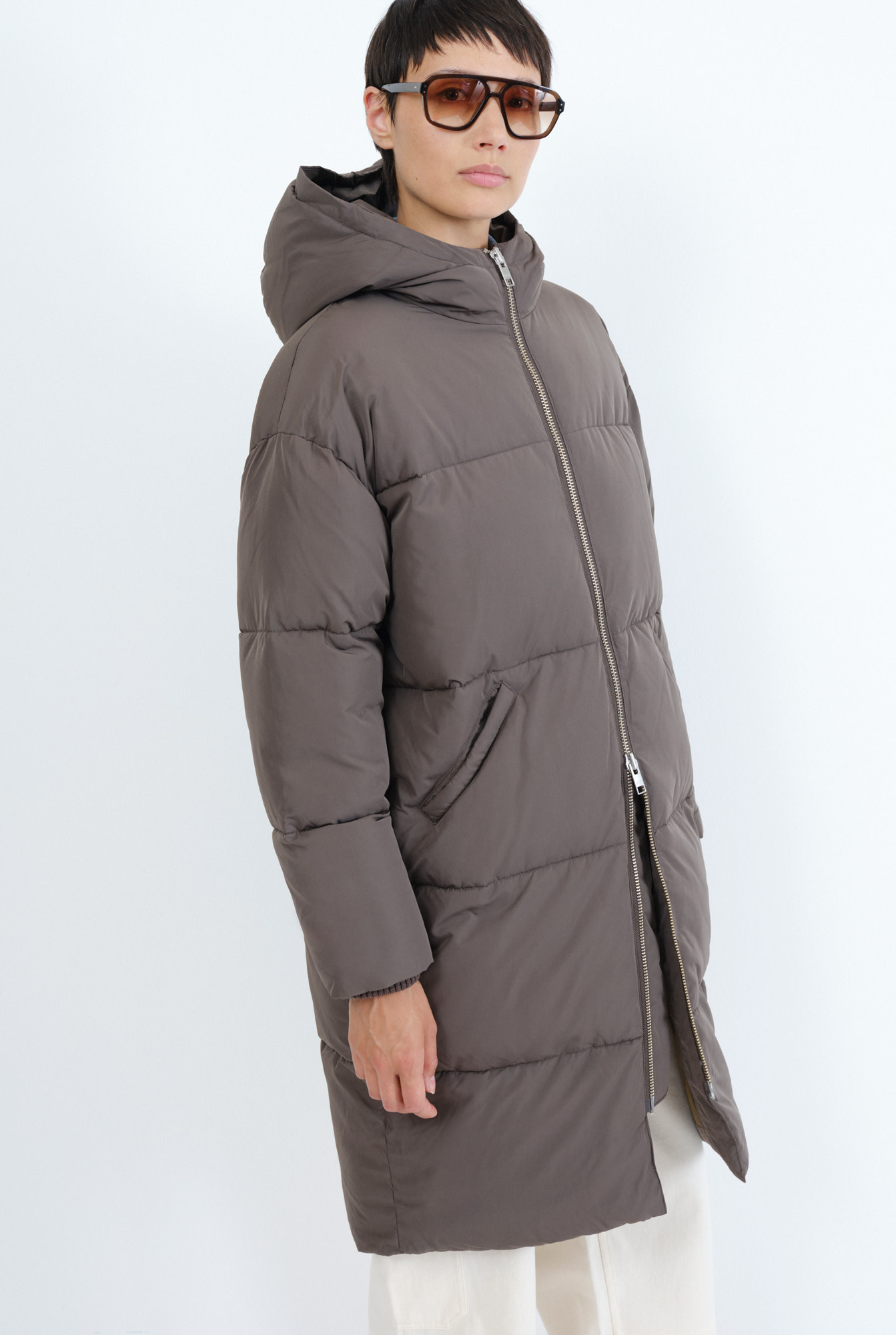 Embassy of Bricks and Logs Embassy of Bricks and Logs, Elphin Puffer Coat, black olive, S