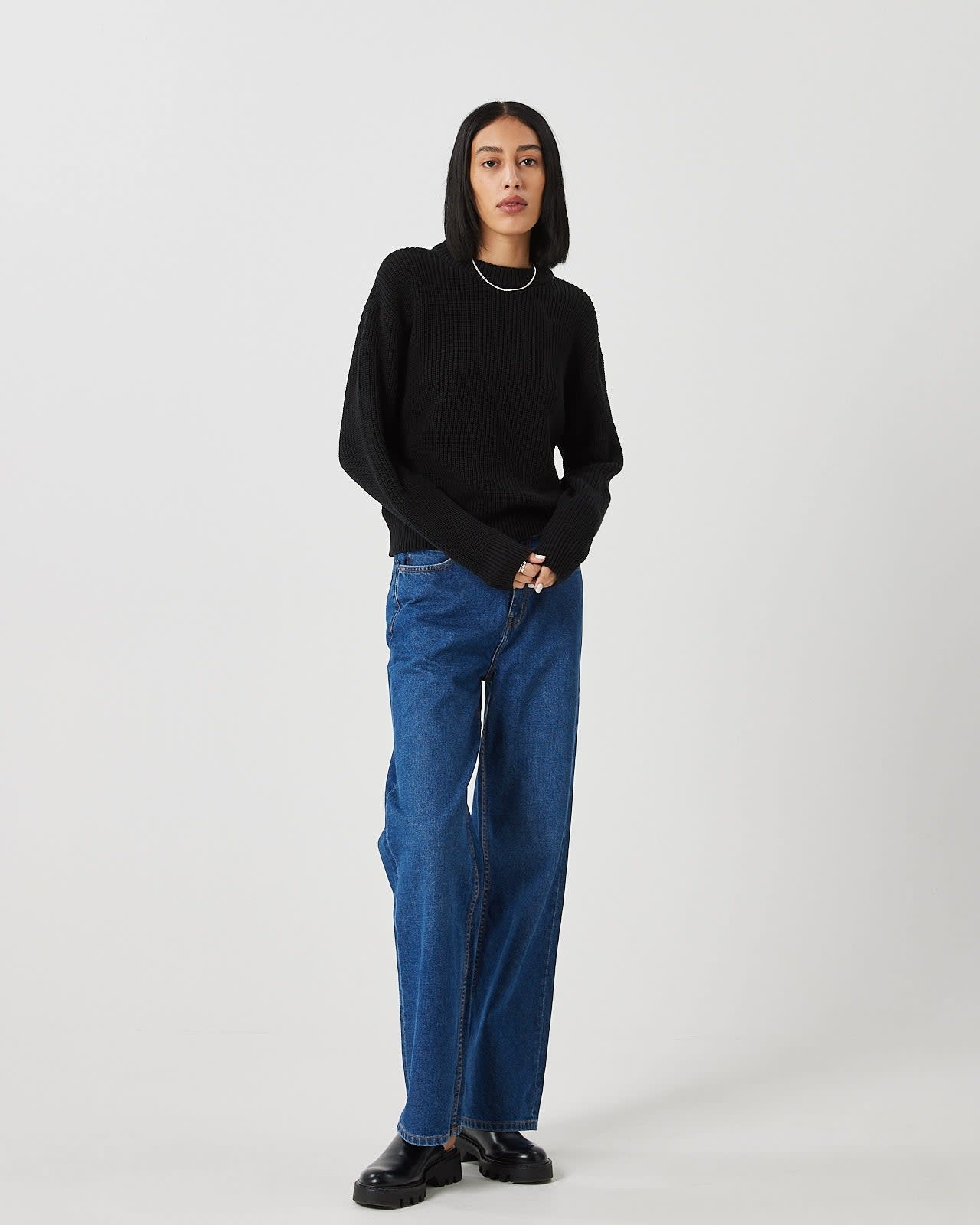 Minimum Minimum, Mikala, black, S