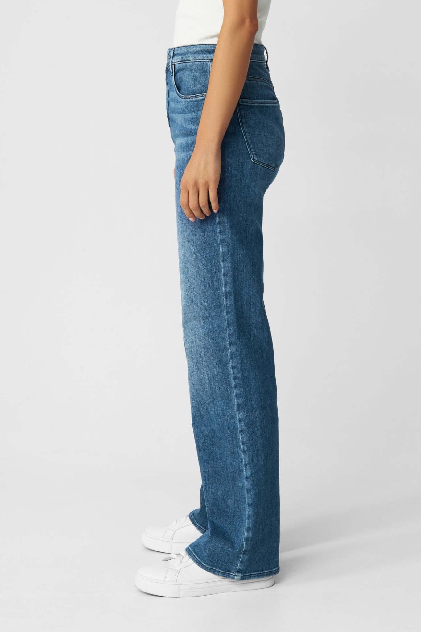 Dawn Dawn, Dew Flared Soft Denim, medium blue, 30/32