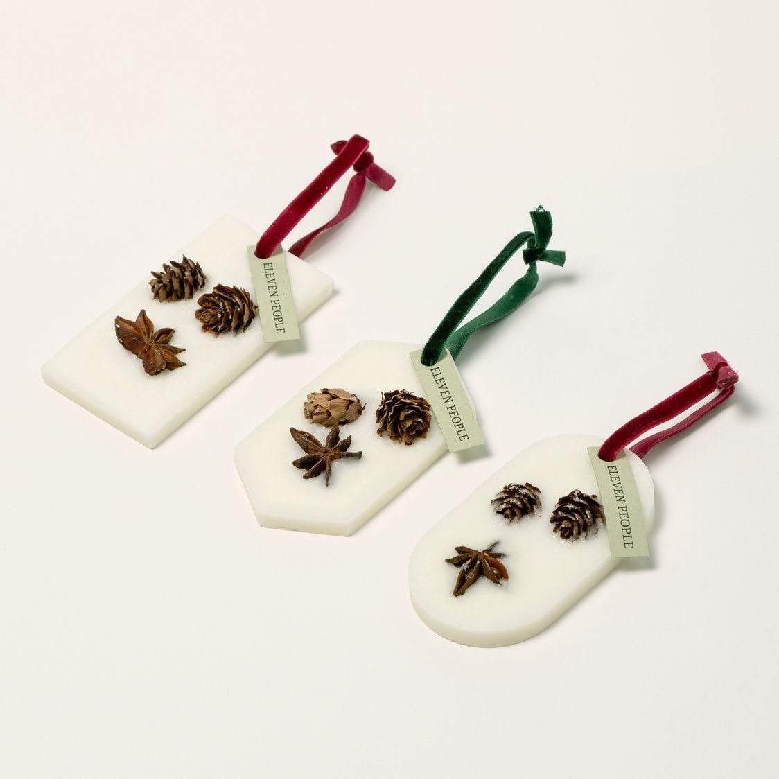 Eleven People Eleven People, X-Mas Closet Wax Bar, apple/oakmoss/cedarwood, 3 Stk.