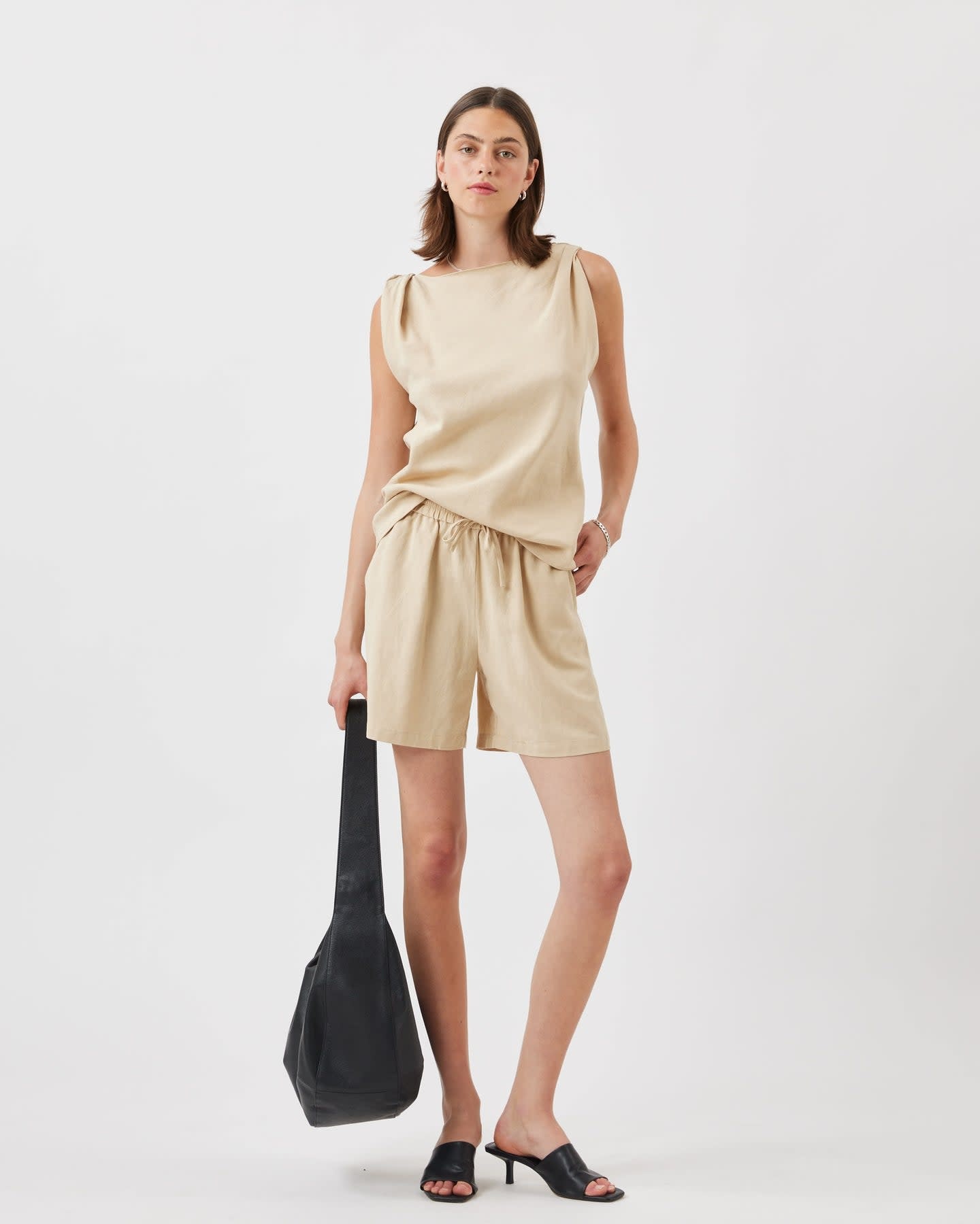 Minimum Minimum, Amilie Shorts, brown rice, XS