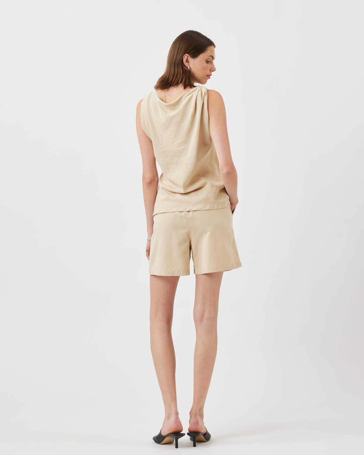 Minimum Minimum, Amilie Shorts, brown rice, XS