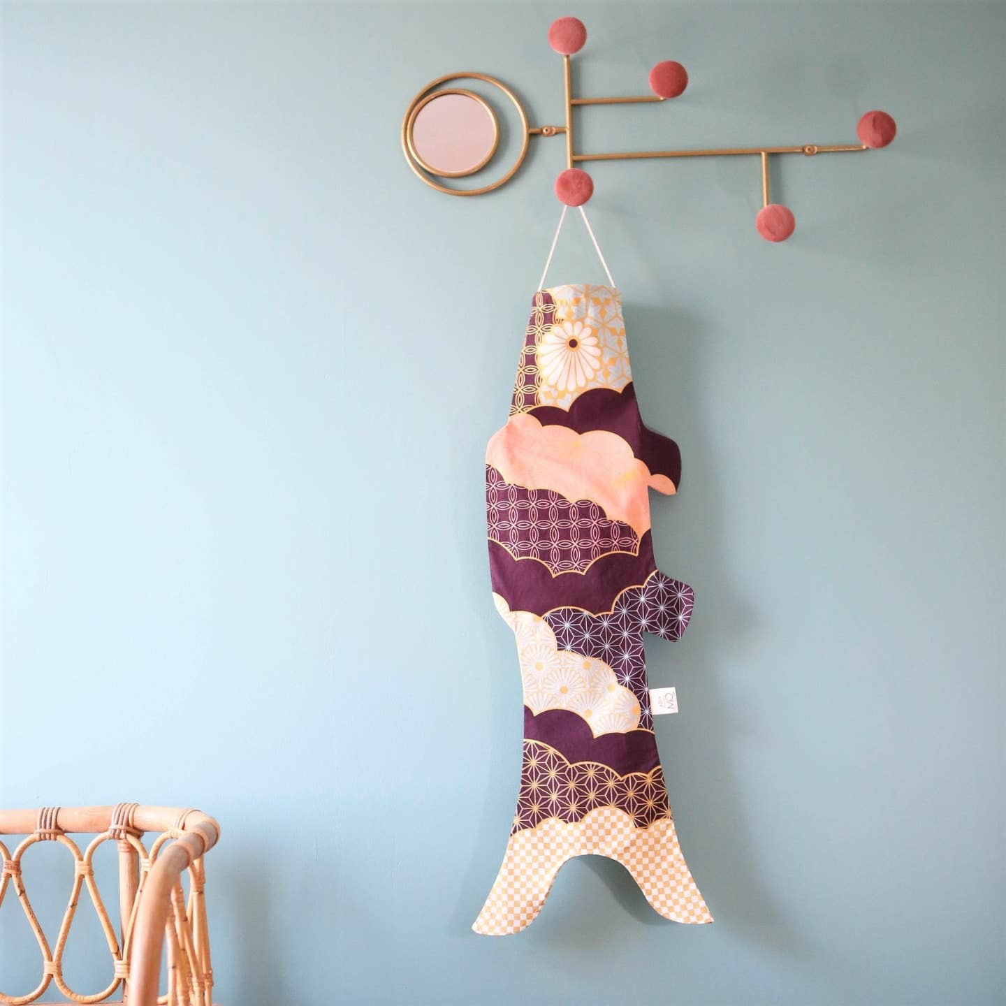 Madame Mo Madame Mo, Koinobori, chiku prune