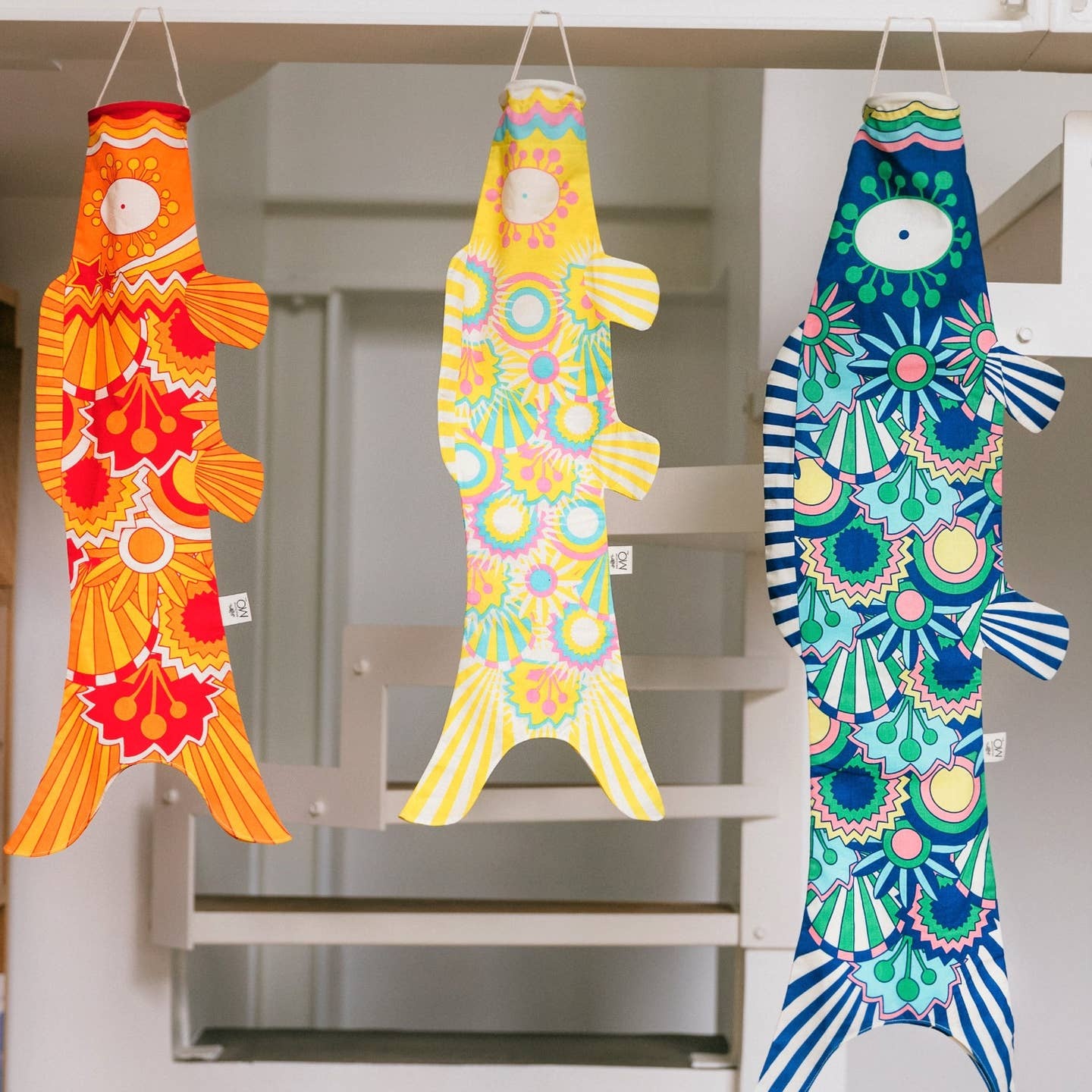 MadameMo Madame Mo, Koinobori, tropical navy