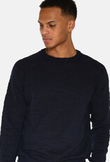 Minimum Minimum, Alfredo Jumper, sky captain, L