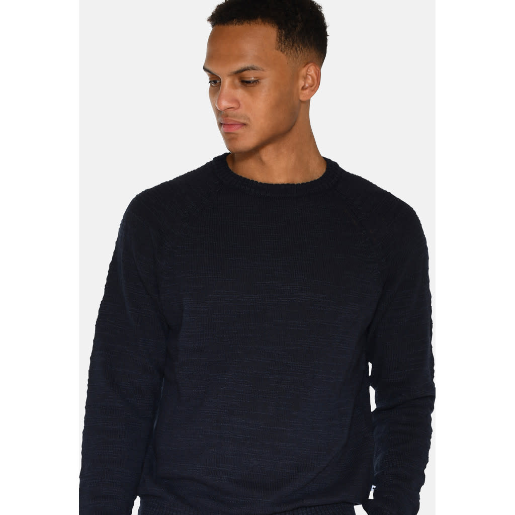 Minimum Minimum, Alfredo Jumper, sky captain, L