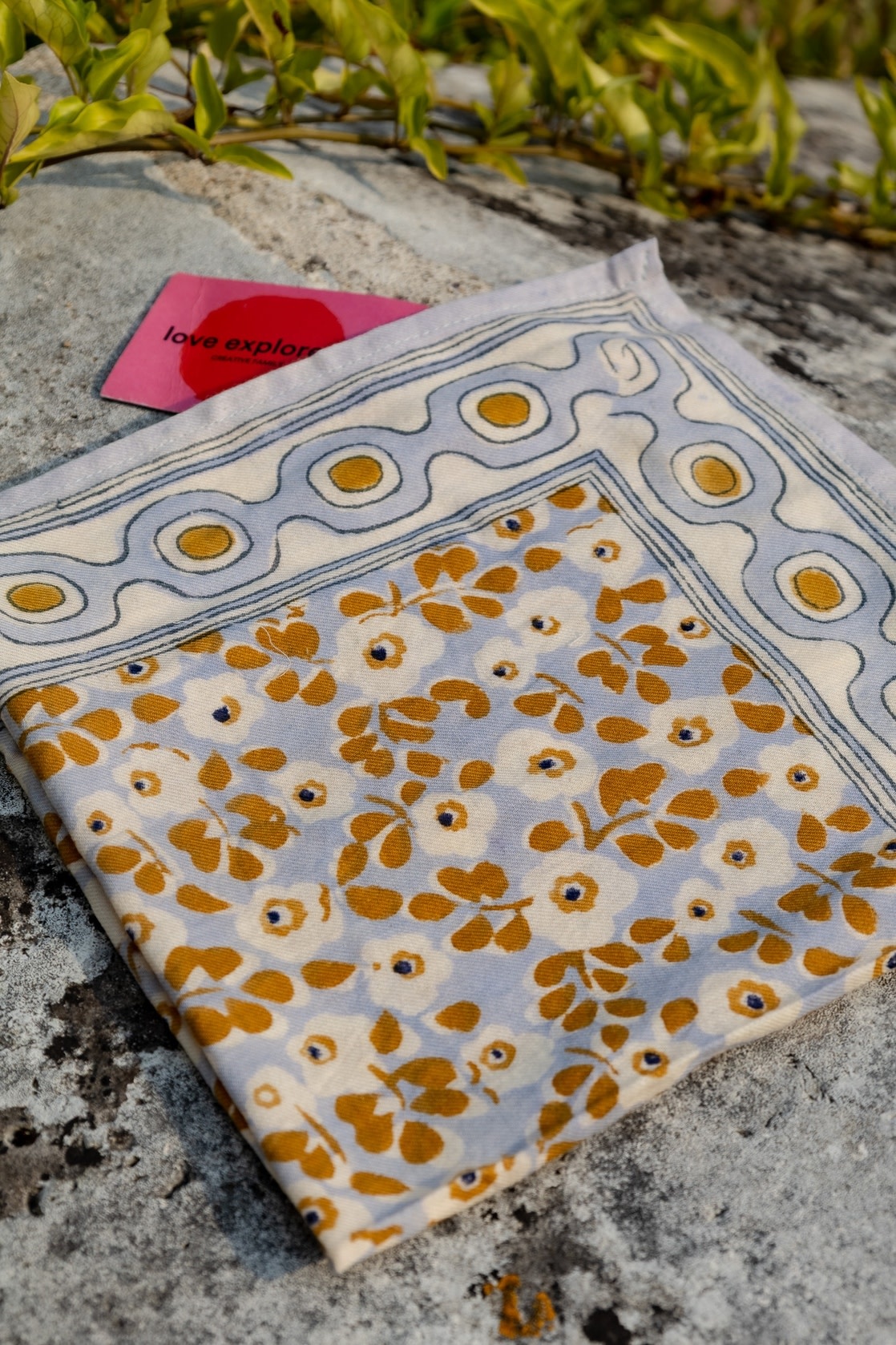 Love Explorers Love Explorers, 70s Flower Scarf, light blue