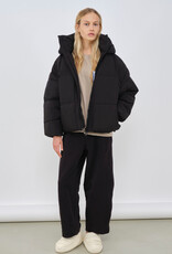 Embassy of Bricks and Logs Embassy of Bricks and Logs, Zonza Puffer, black, M