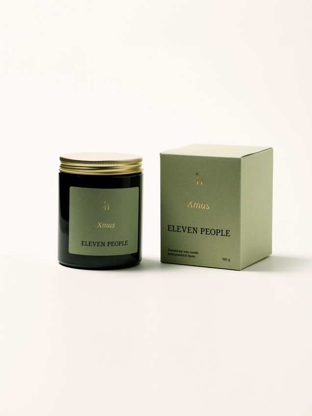 Eleven People Eleven People,  X-Mas Medium Candle (40h), apple/oakmoss/cedarwood