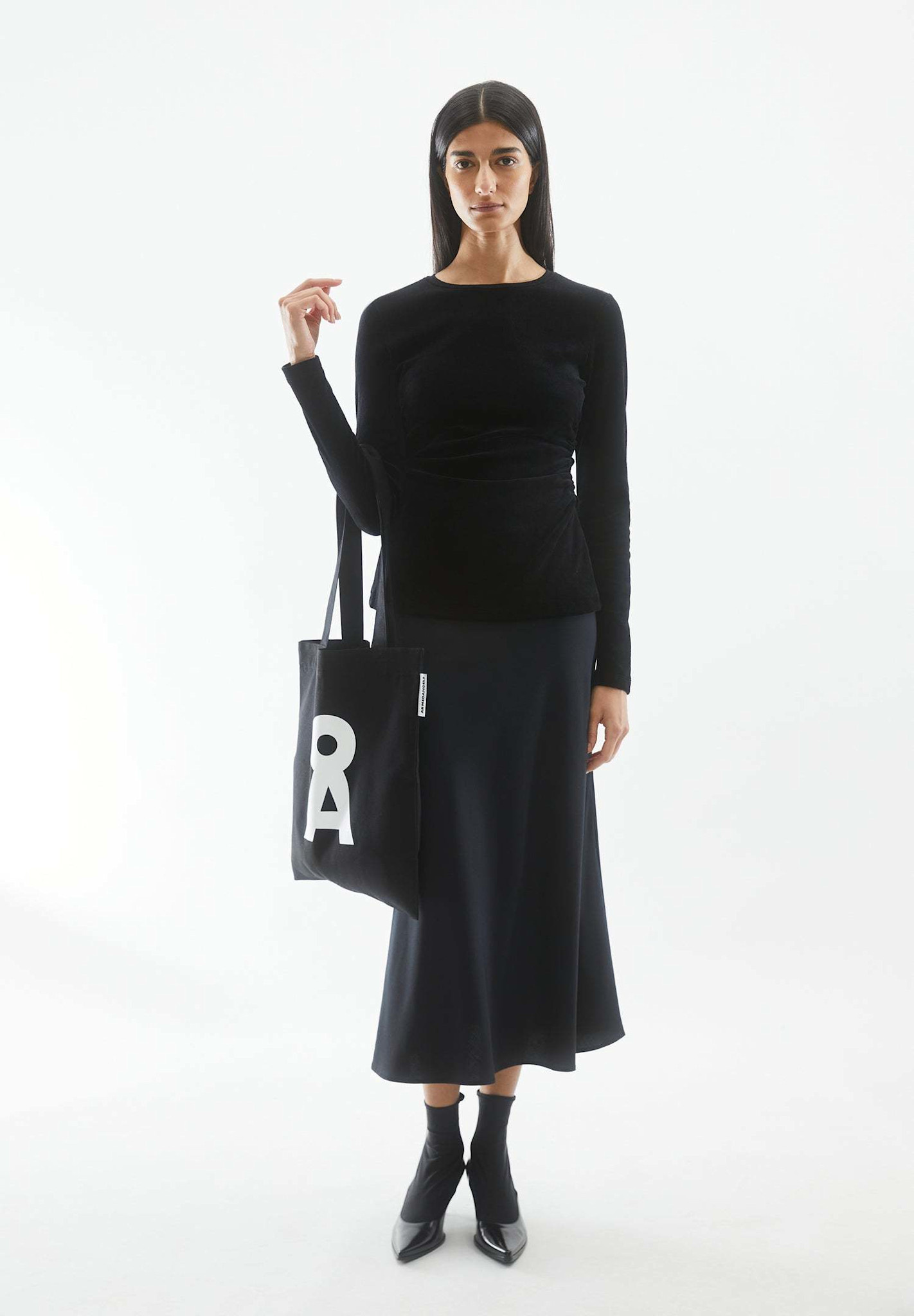 Armedangels Armedangels, Adaaja Lora Velvet, black, L