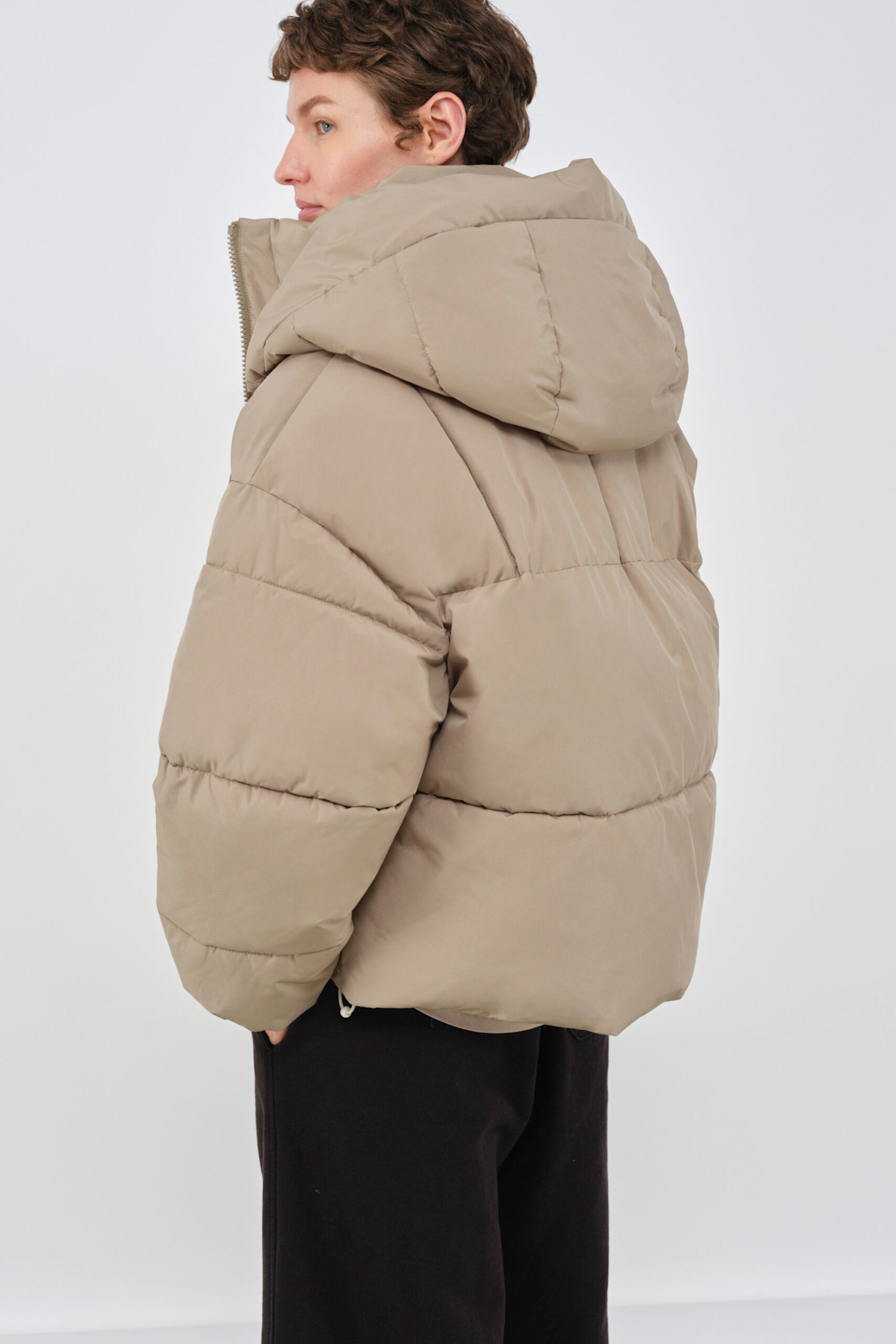 Embassy of Bricks and Logs Embassy of Bricks and Logs, Zonza Puffer, pale olive, M