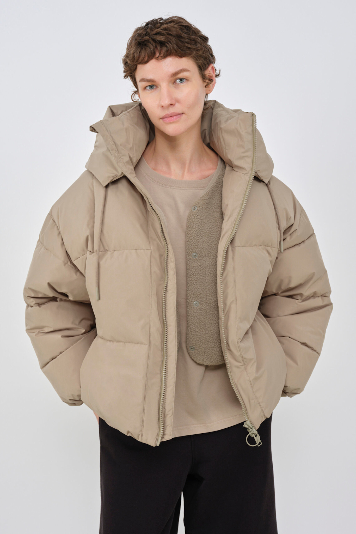 Embassy of Bricks and Logs Embassy of Bricks and Logs, Zonza Puffer, pale olive, M