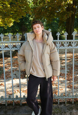 Embassy of Bricks and Logs Embassy of Bricks and Logs, Zonza Puffer, pale olive, M