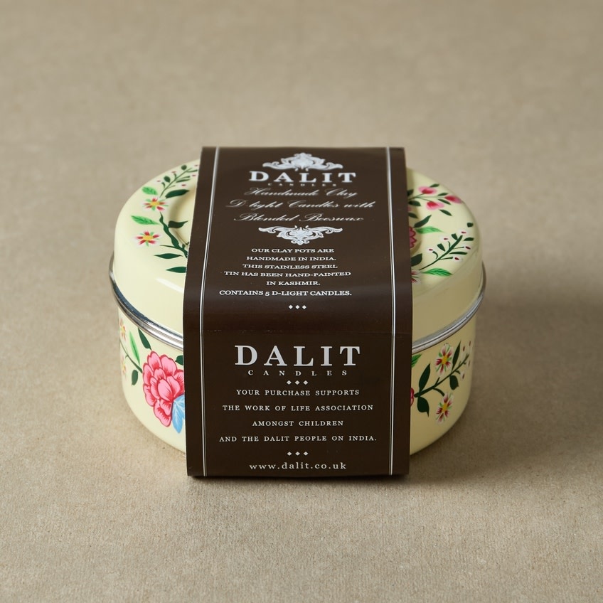 Dalit Goods Co Dalit Goods, Handbemalter Behälter mit 5 Dalit-Kerzen, weiss