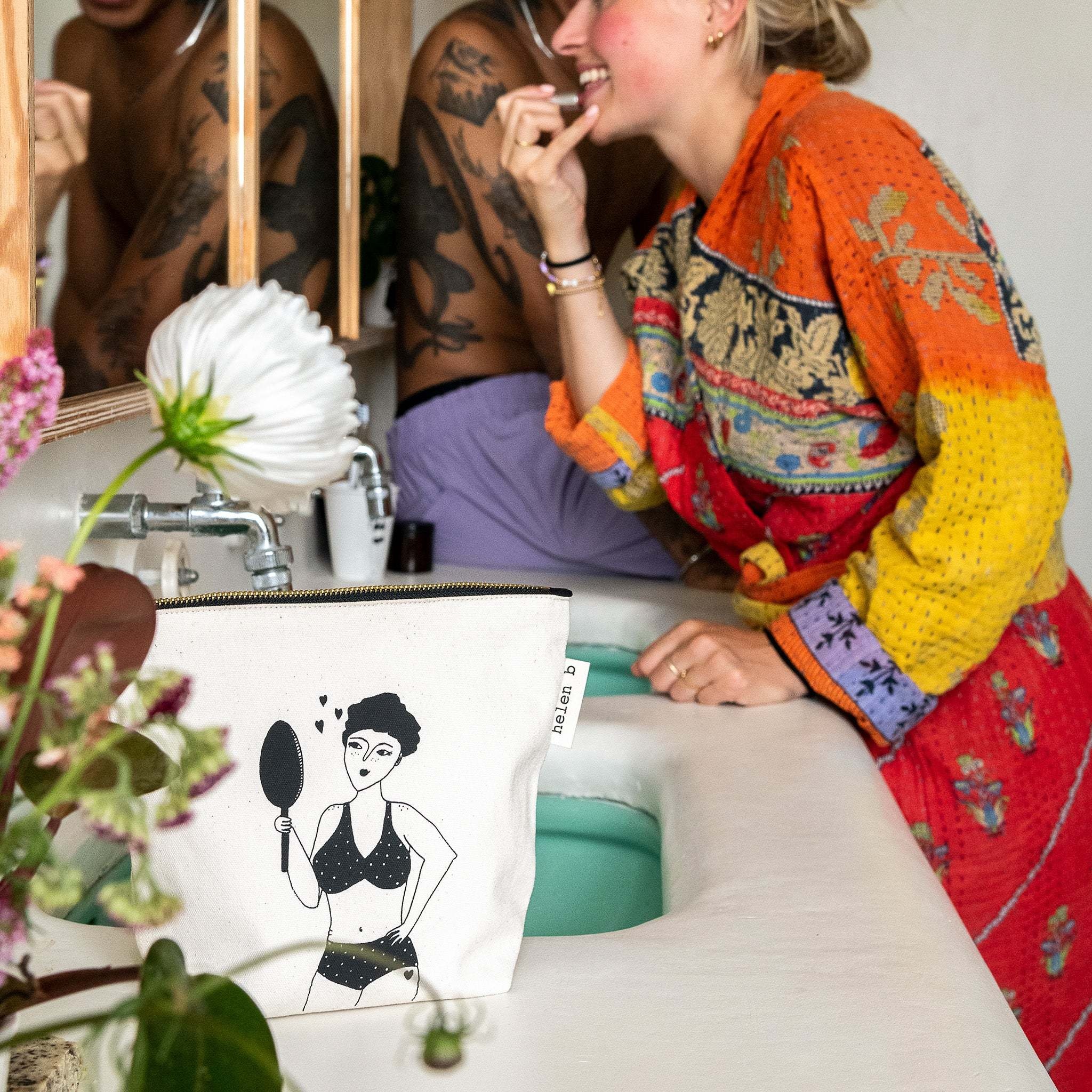 helen b helen b, Necessaire, self love