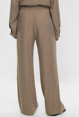 Elvine Elvine, Lana, clay, 38