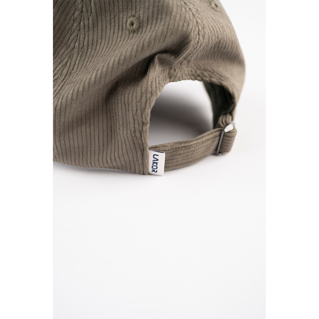 Lakor Lakor, Flipping The Bird Cord Cap, army