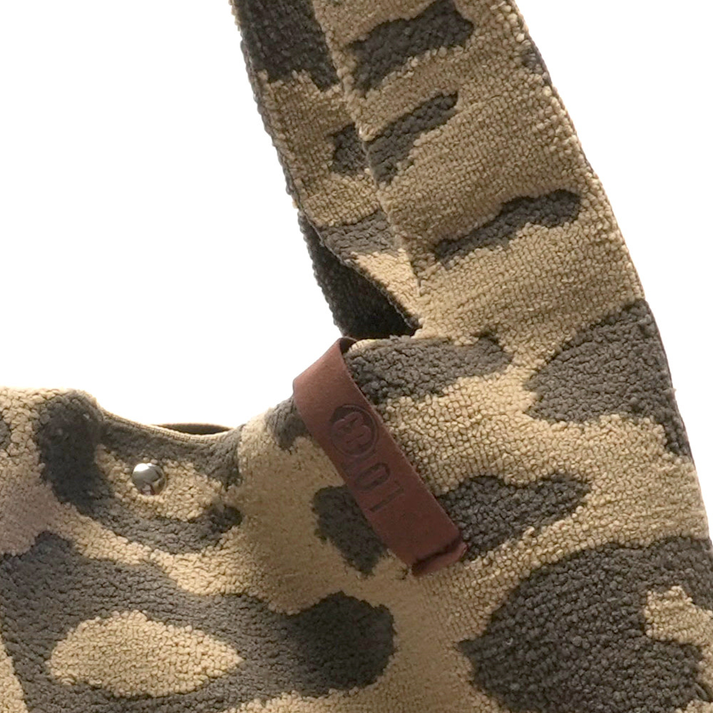 lot83 LOT83, Lois, 30