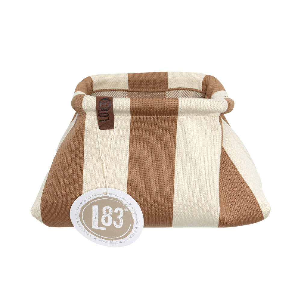 lot83 LOT83, Emma, 02