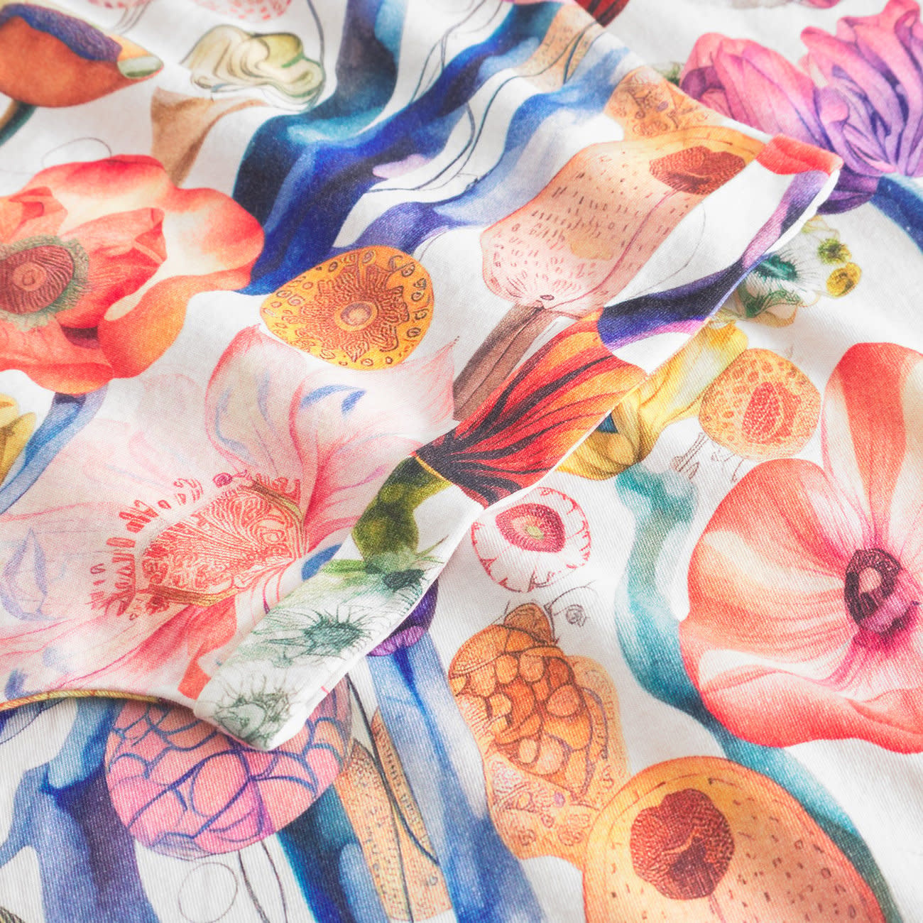 Dedicated Dedicated, Visby Fantasy Flowers, multi color, L