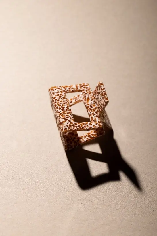 Sasstie Sasstie, Liberty, nuts