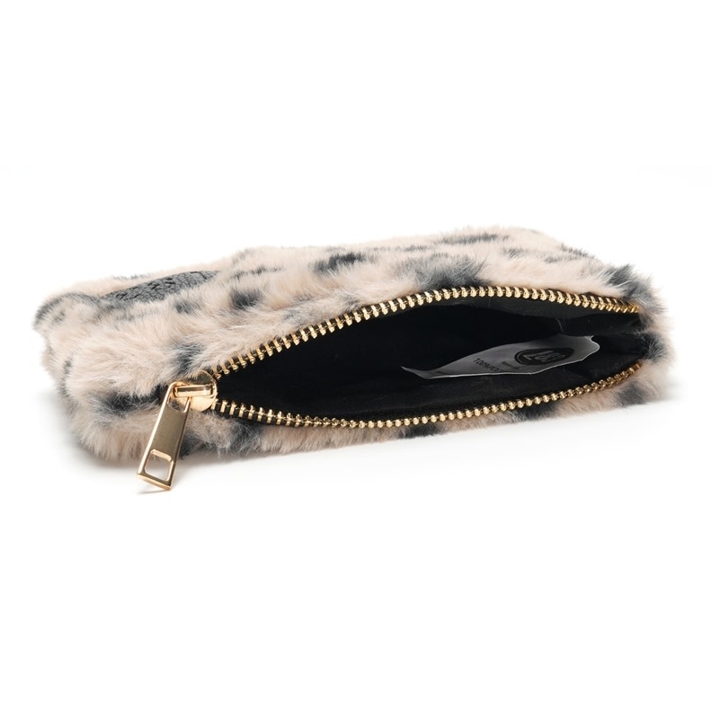 lot83 LOT83, Pia, 01
