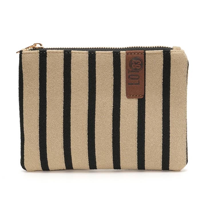 lot83 LOT83, Pia, 18