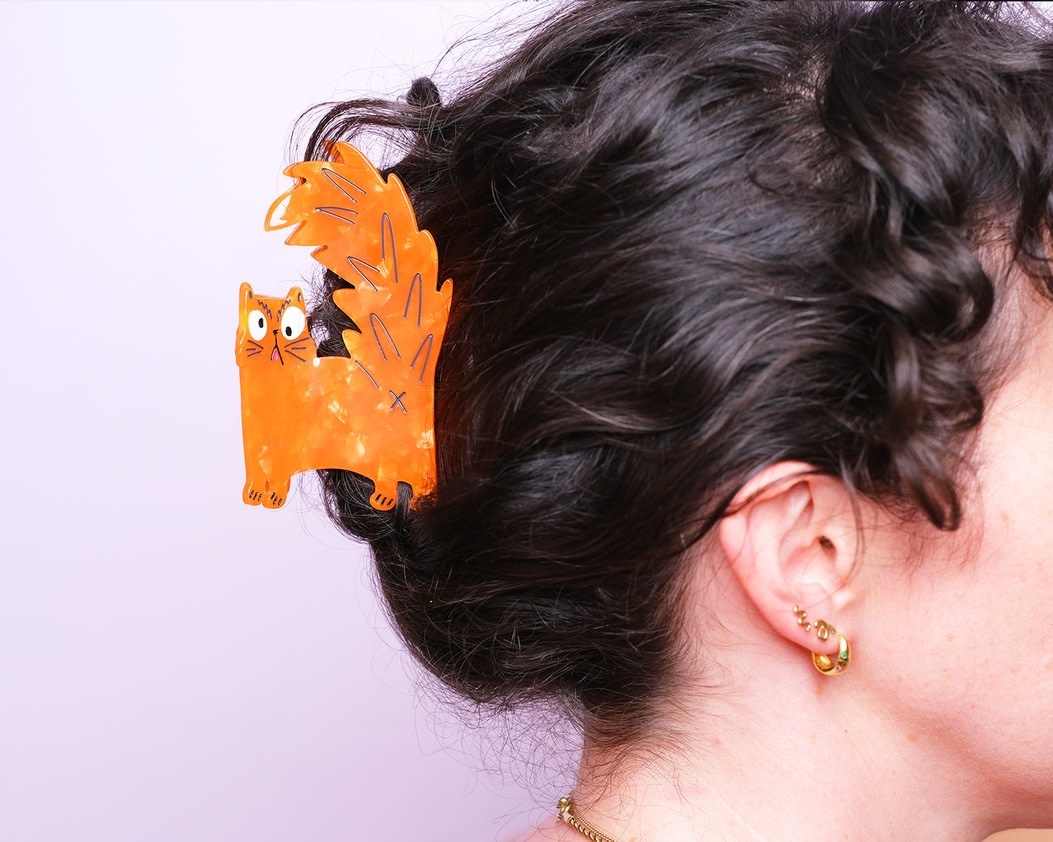 Bea Bellingham Bea Bellingham, Hair Clip, angry cat