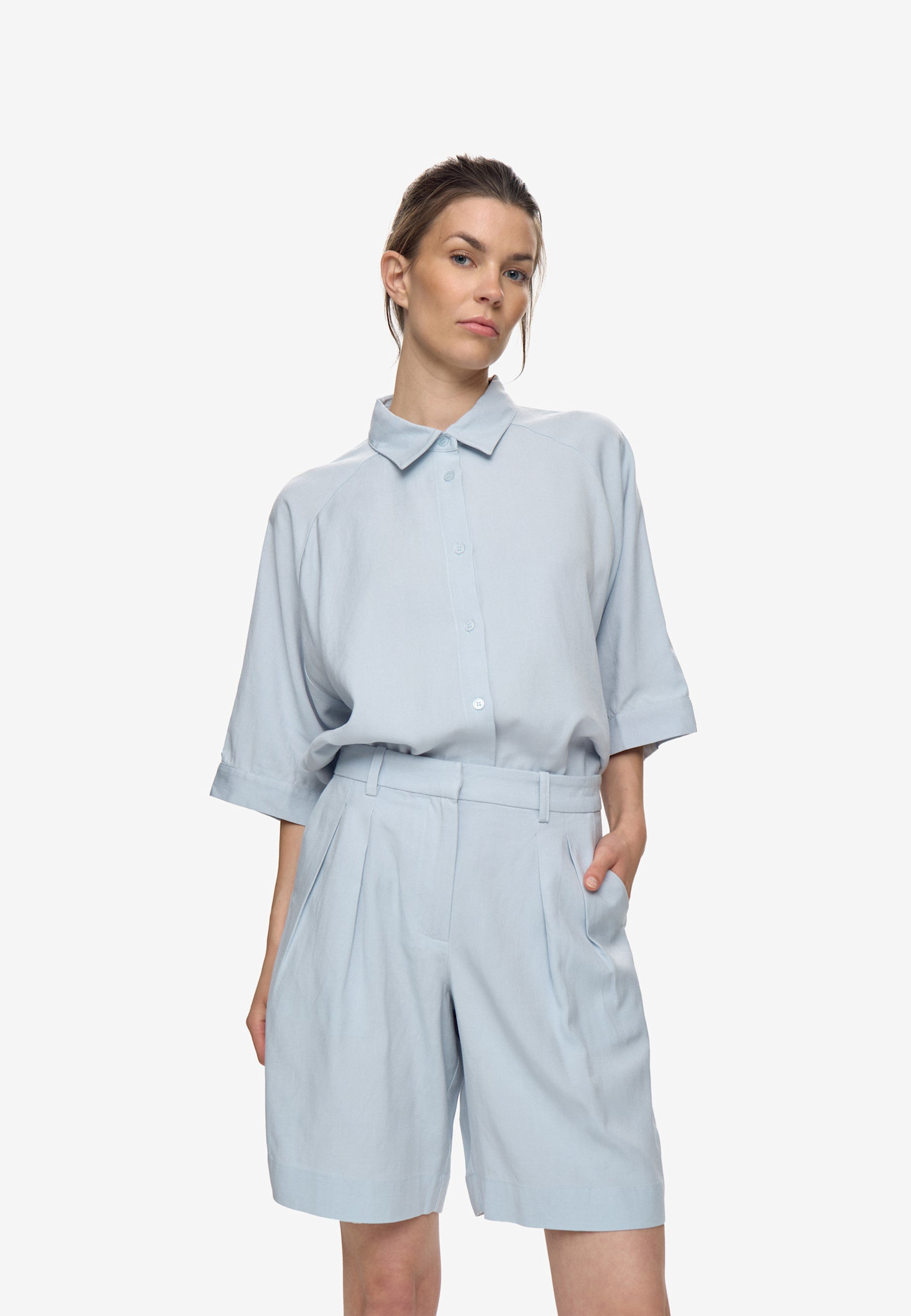 Minimum Minimum, Aerona Shorts, xenon blue, L