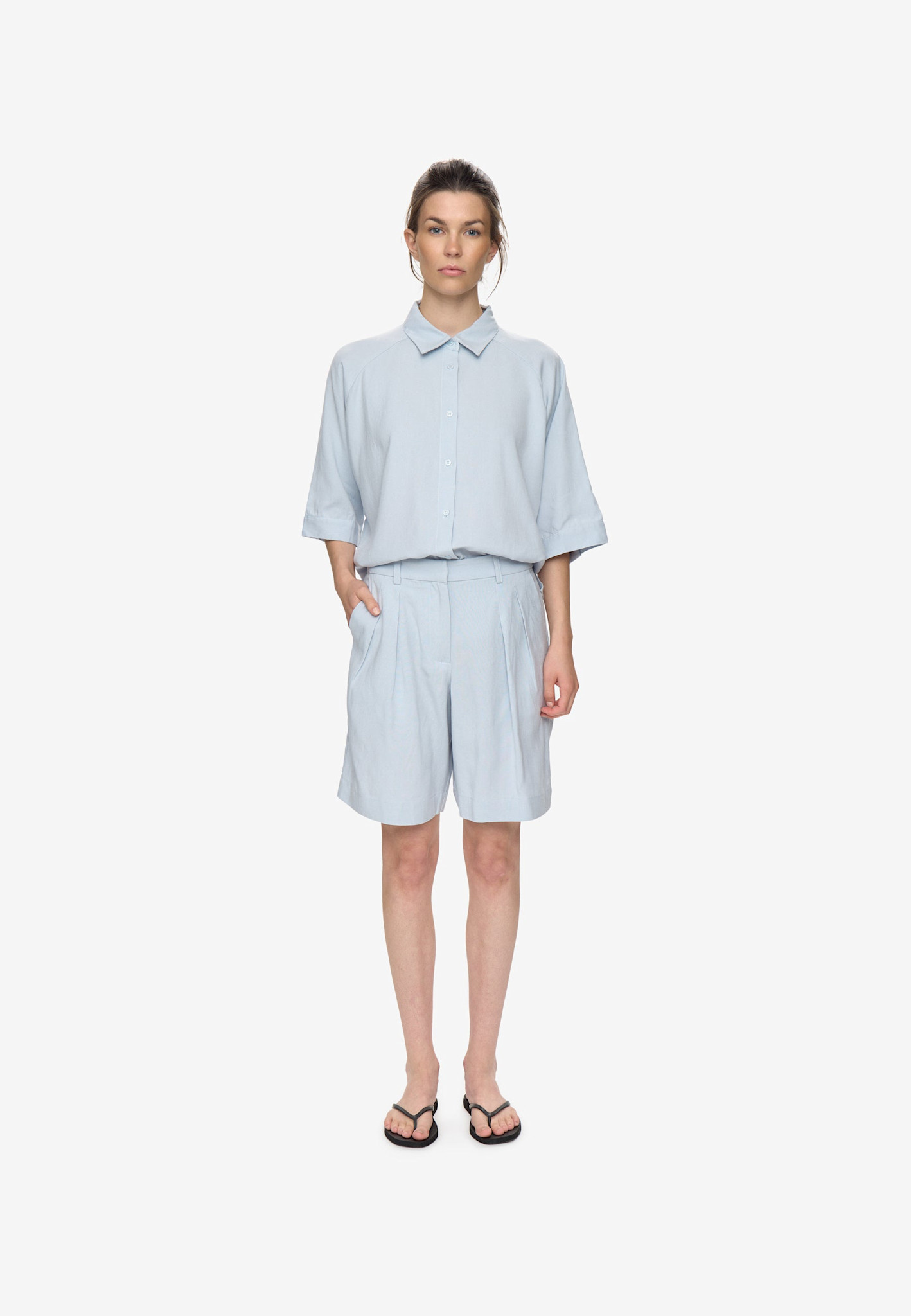 Minimum Minimum, Aerona Shorts, xenon blue, M