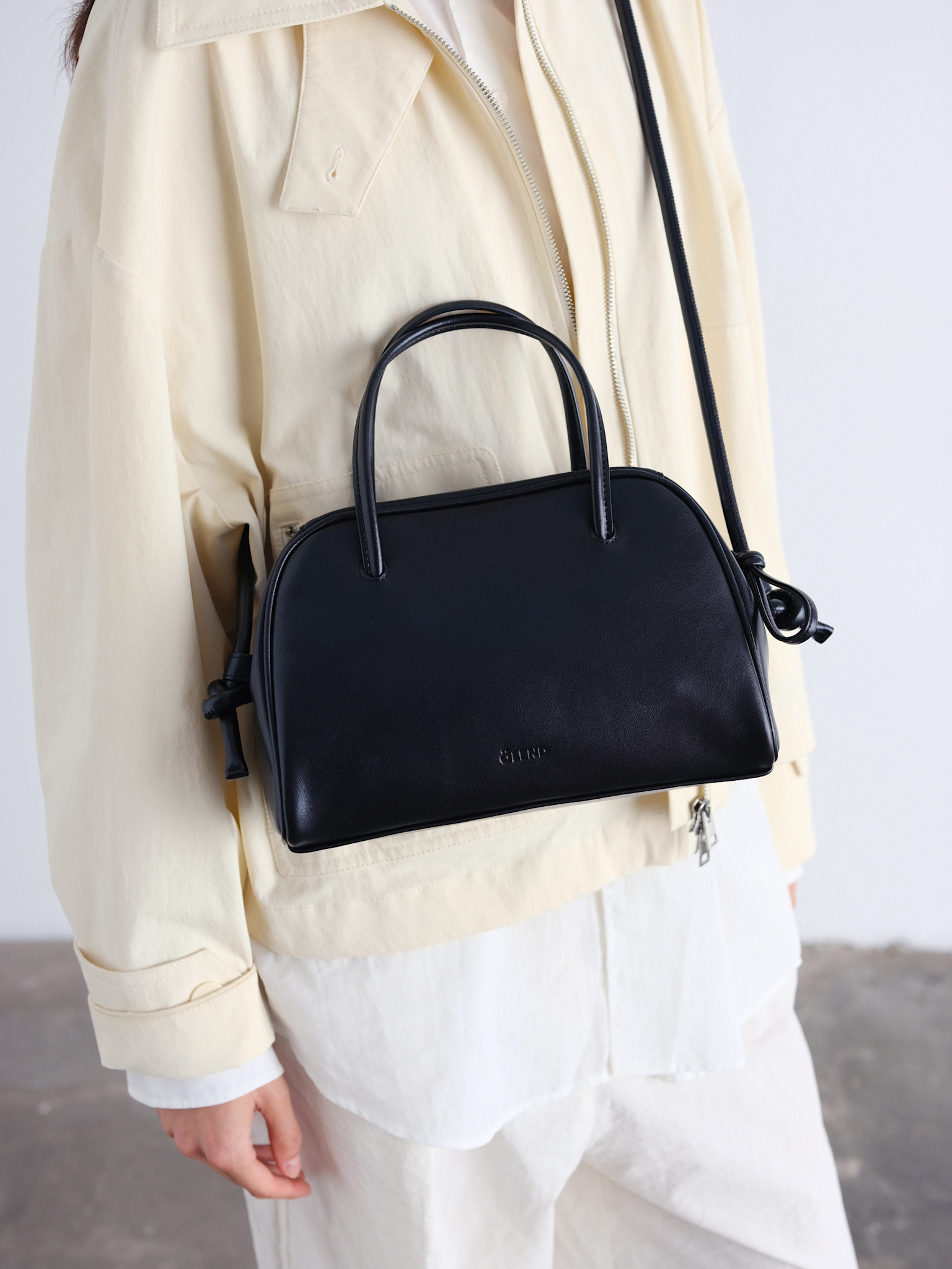 Ölend Ölend, Mini Brooklyn Bag, black