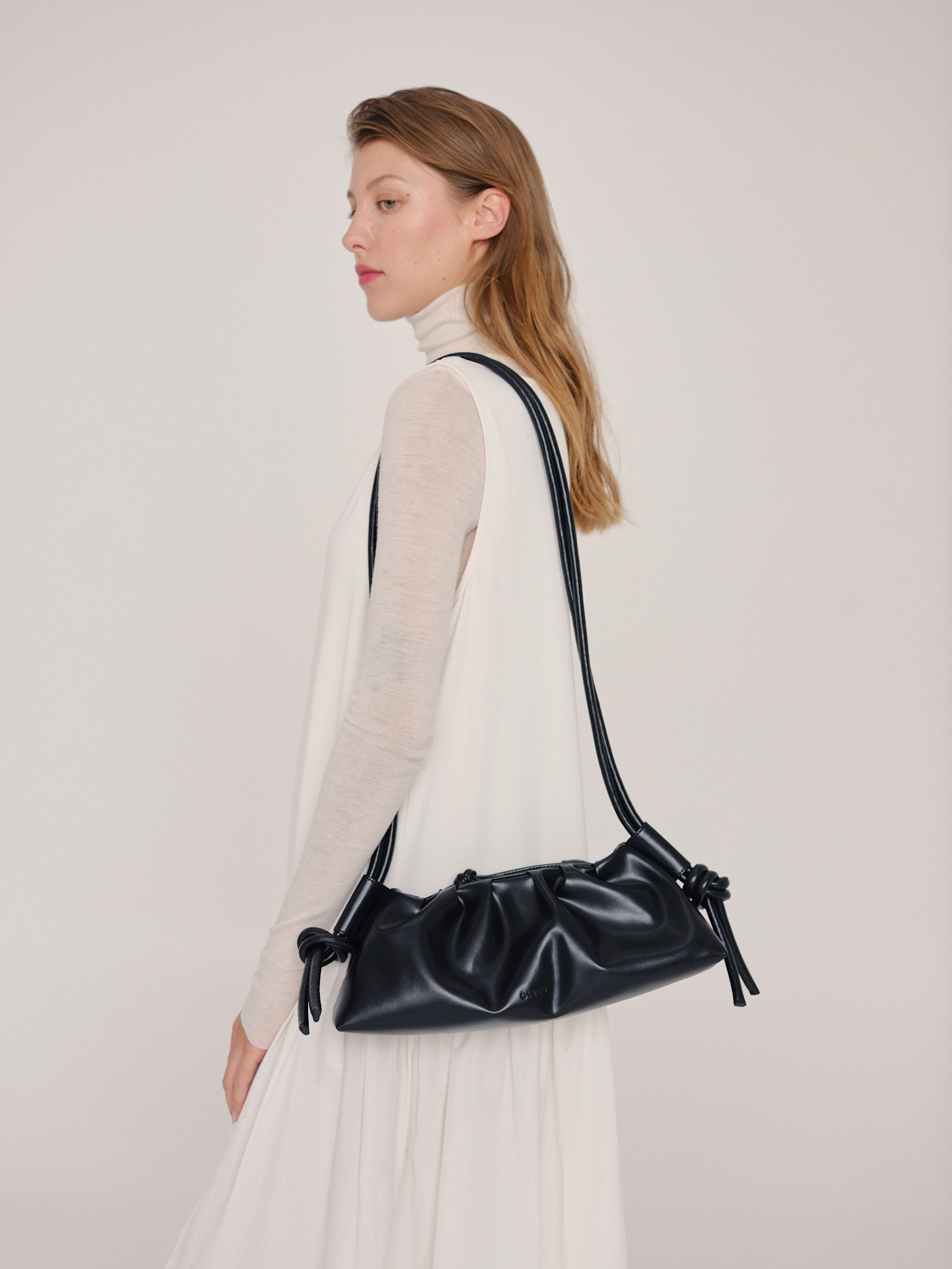 Ölend Ölend, Dumpling Bag, black