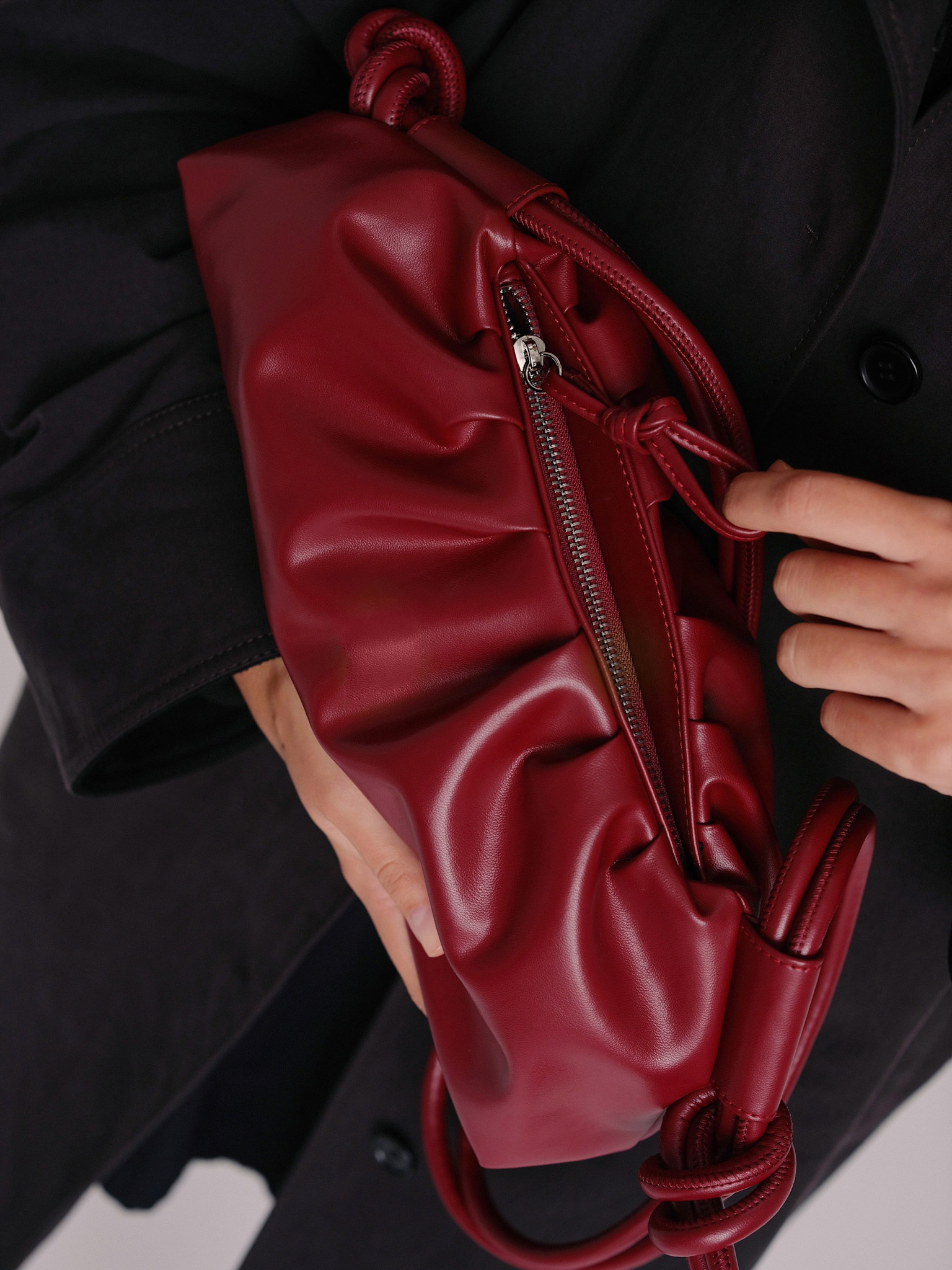 Ölend Ölend, Dumpling Bag, cherry red