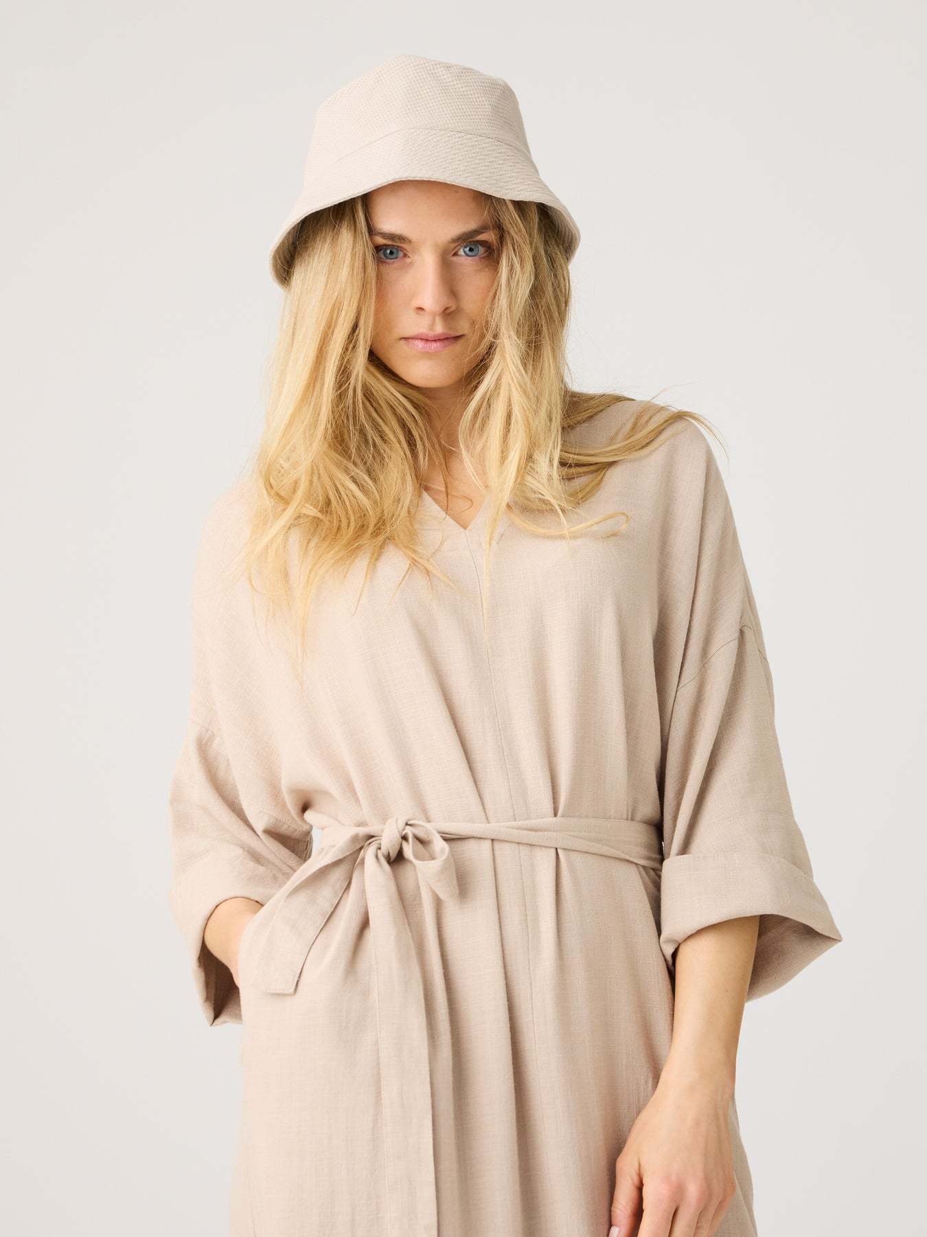 KnowledgeCotton Apparel KnowledgeCotton, Linen V-Neck Dress, light feather gray, L