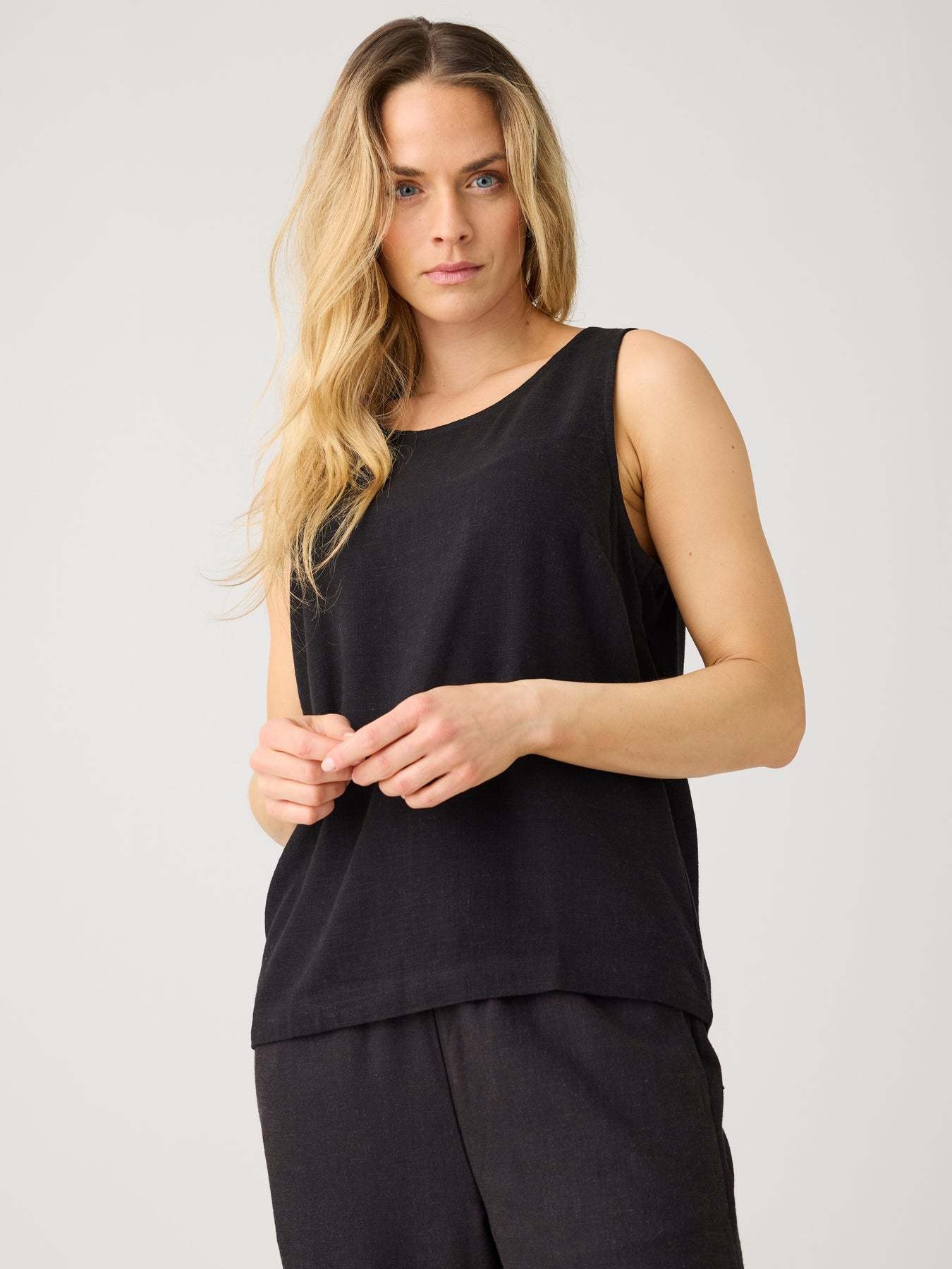 KnowledgeCotton Apparel KnowledgeCotton, Linen Blend Top, black jet, XS