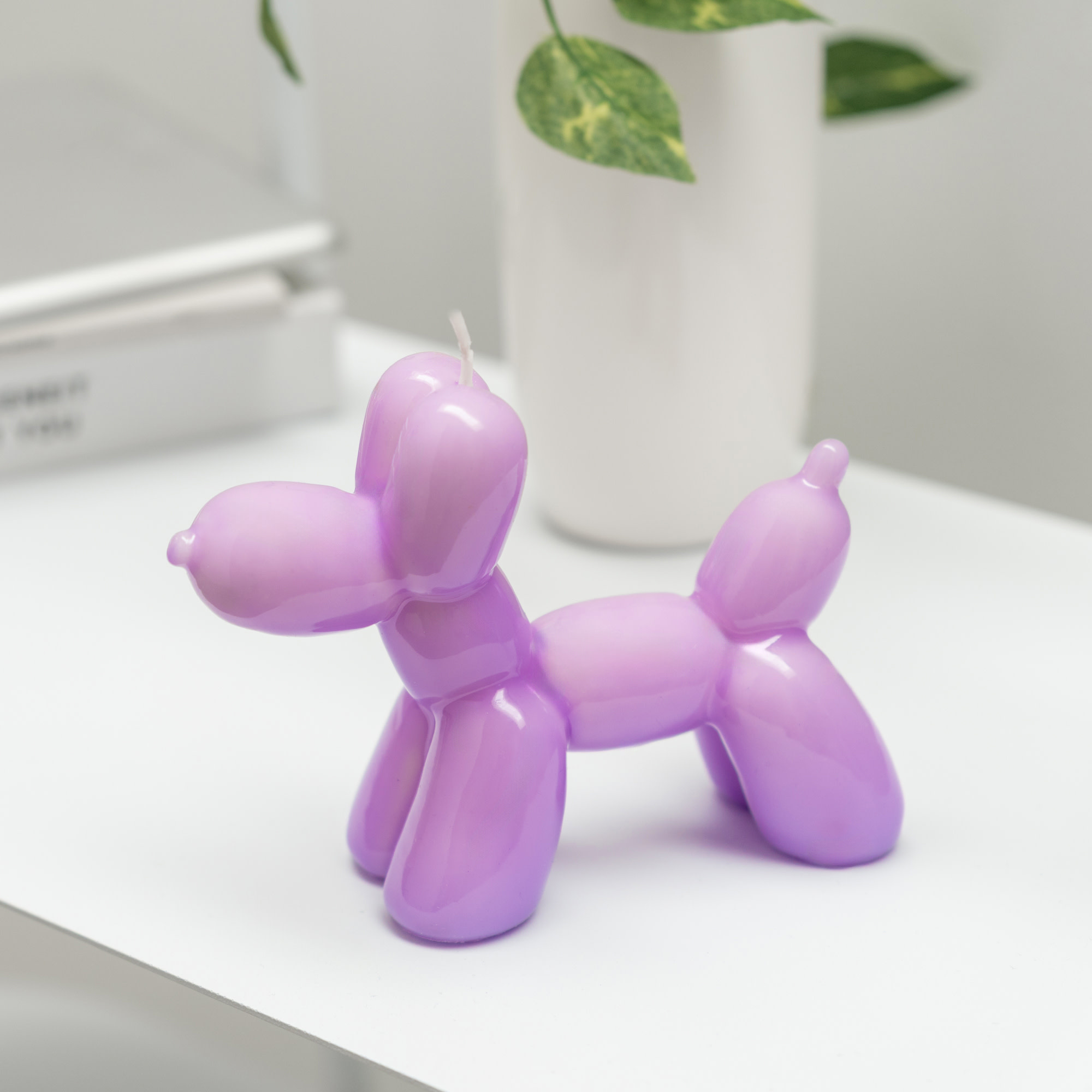 Helio Ferretti Helio Ferretti, Balloon Dog Candle, violet