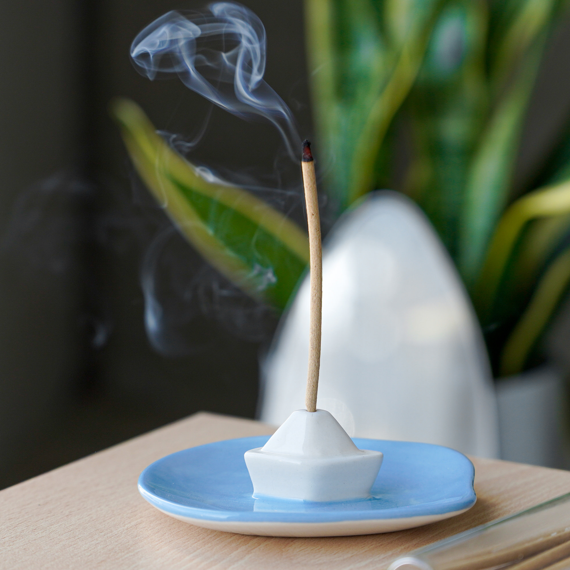 Helio Ferretti Helio Ferretti, Incense Burner, paper boat