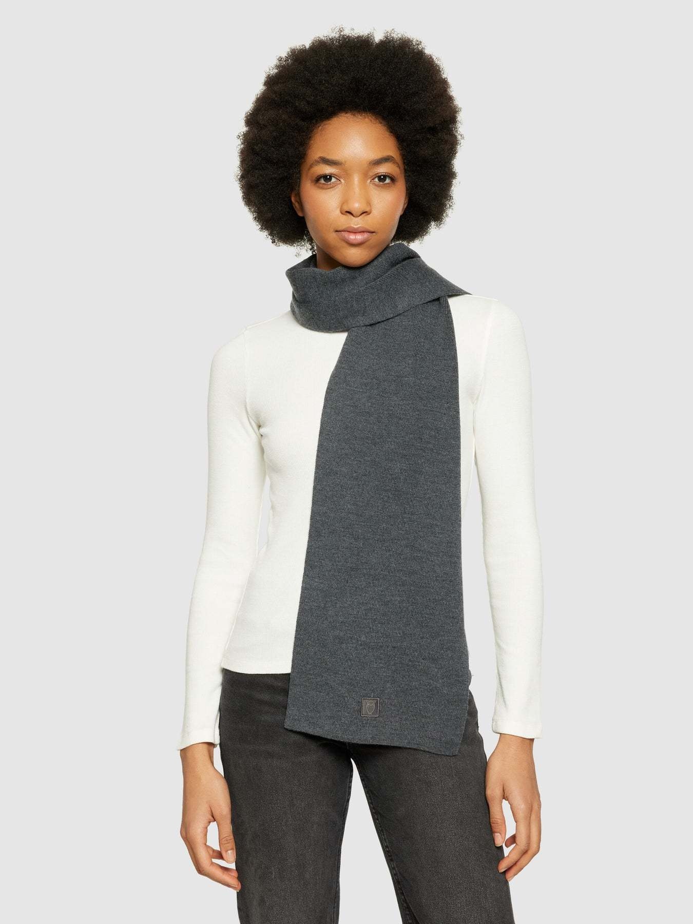 KnowledgeCotton Apparel KnowledgeCotton, Merino Badge Scarf, dark grey melange
