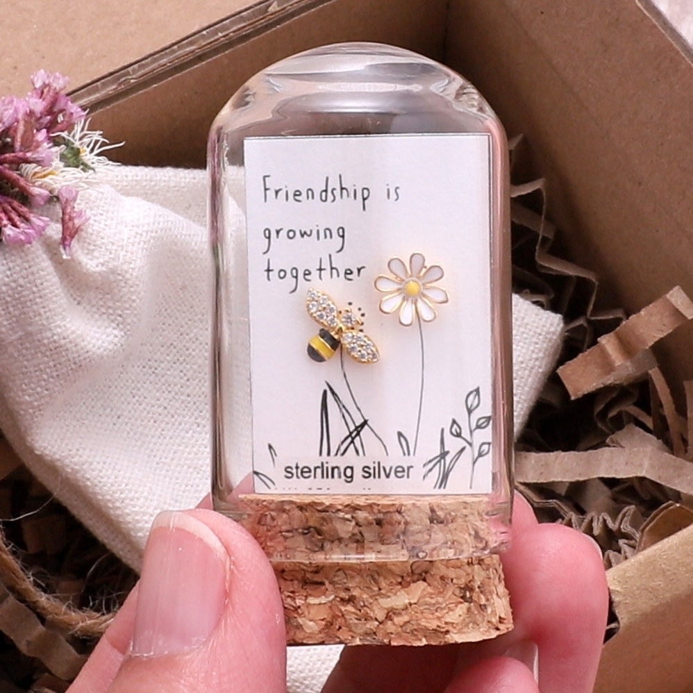 Attic Creations Attic Creations, Friendship, bee & flower gold