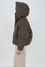 Embassy of Bricks and Logs Embassy of Bricks and Logs, Zonza Puffer, black olive, L