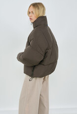 Embassy of Bricks and Logs Embassy of Bricks and Logs, Zonza Puffer, black olive, L