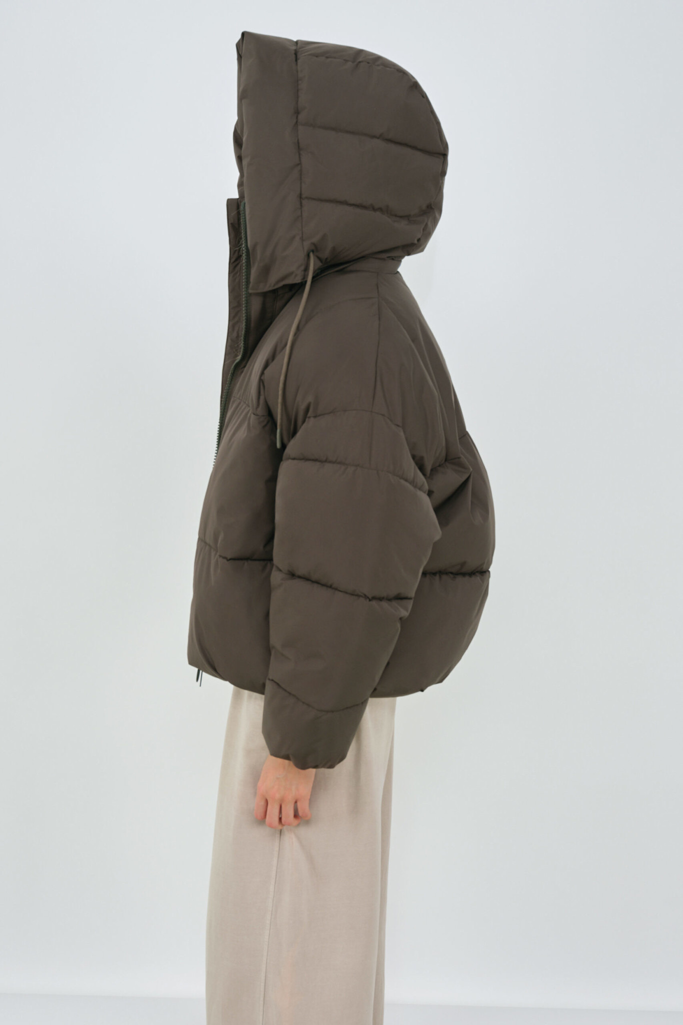 Embassy of Bricks and Logs Embassy of Bricks and Logs, Zonza Puffer, black olive, M